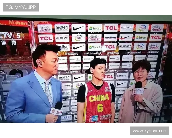 杨力维训练完直接拎爱马仕去吃米其林，这姐的日常比偶像剧还敢拍